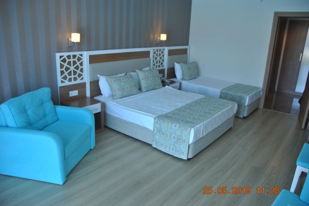 imagini hotel LONICERA RESORT